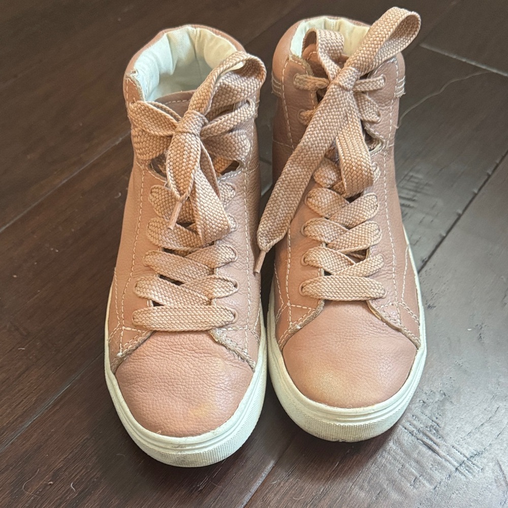 Uterque  High-Top Sneakers